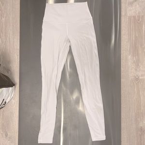 Lululemon Aligns Size 4